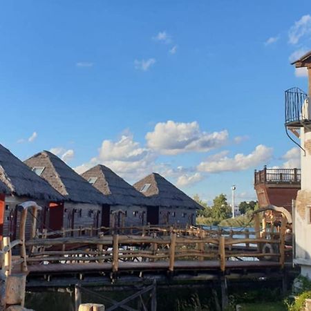 Bora Bora Na Slnecnych Jazerach Lägenhet Senec Exteriör bild