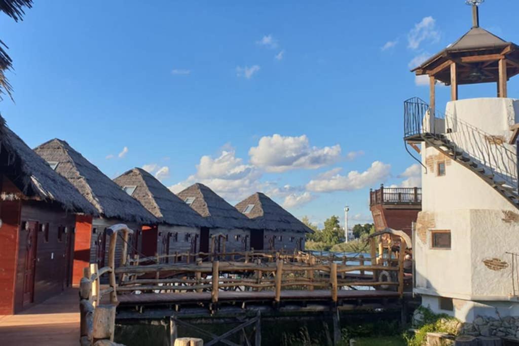 Bora Bora Na Slnecnych Jazerach Lägenhet Senec Exteriör bild